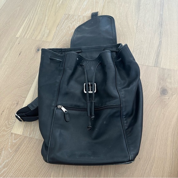 Coach Drawstring Bucket Bag Black Backpack Leather Vintage Tote Daypack Travel - Picture 2 of 15
